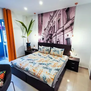  Πανσιόν Evolve Coliving