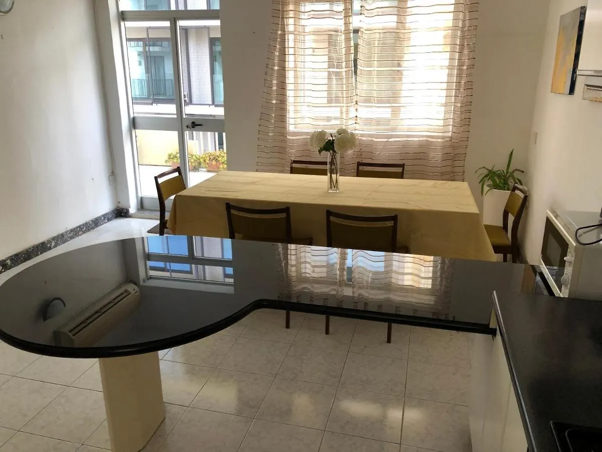 Tigne Apartment, Sliema Homestay