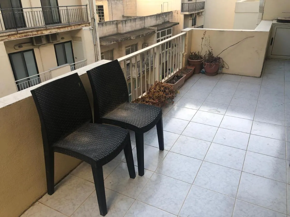 Homestay Tigne Apartment, Sliema Malta